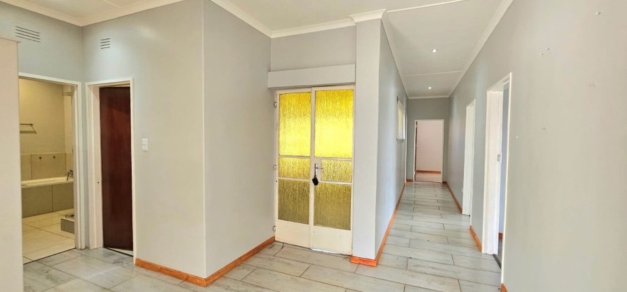 To Let commercial Property for Rent in Bloemfontein Rural Free State